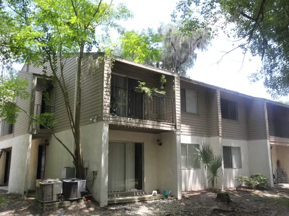 1035 SW 9th St #24, Gainesville, FL 32601
