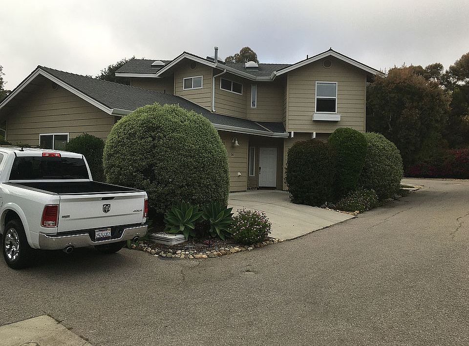 2nd image of 34 Cypress Glen Ct