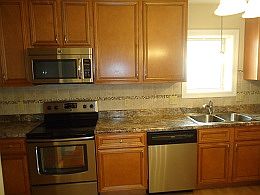 4th image of 8513 Rosemary Ave