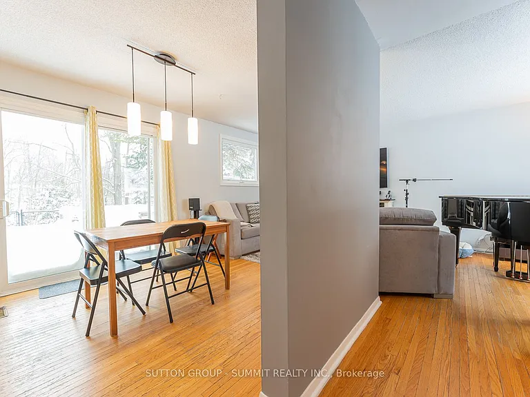 206 6th Ave E — Photo 4