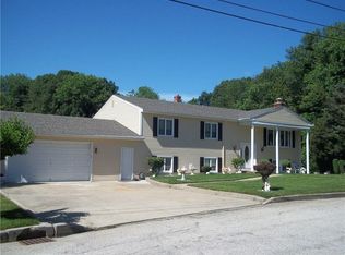 42 Azalea Dr, Cranston, RI 02921