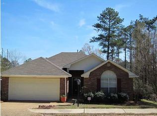 1020 Highland Cove Pl, Ridgeland, MS 39157