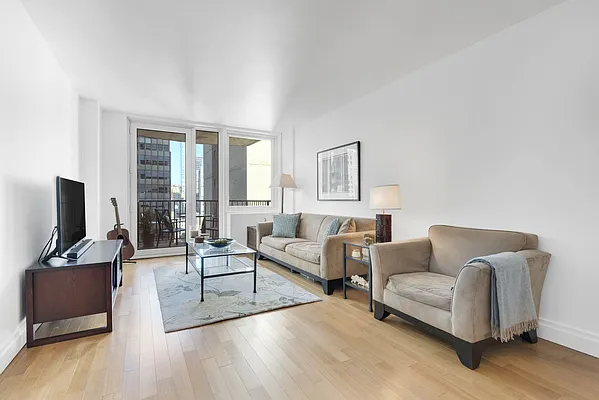 Sold by Compass | media 2