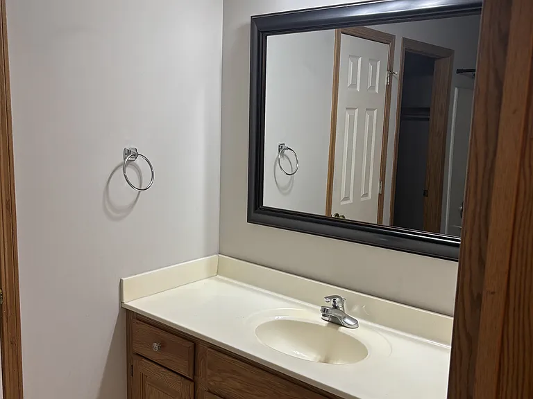 2901 Russel Ct — Photo 10