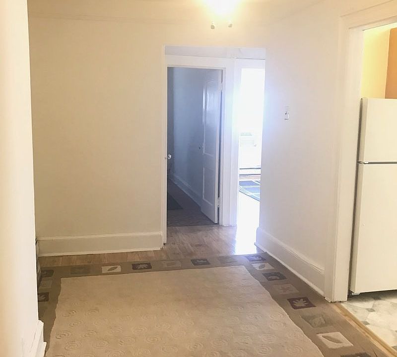 1st image of 2244 35th St
