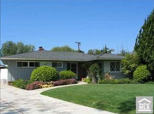 457 Walnut Pl, Costa Mesa, CA 92627