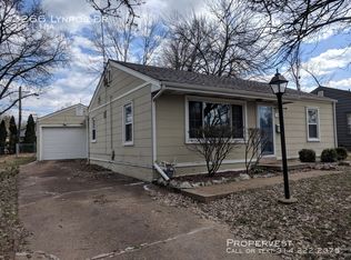 3266 Lynros Dr, Saint Ann, MO