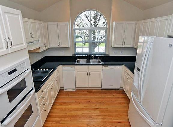 5th image of 1215 Moorland Woods Ct