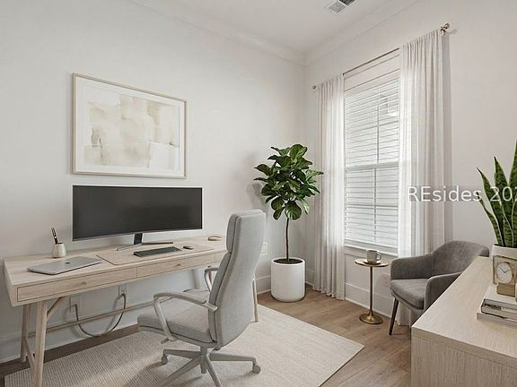 3rd image of 4926 Azalea Drive