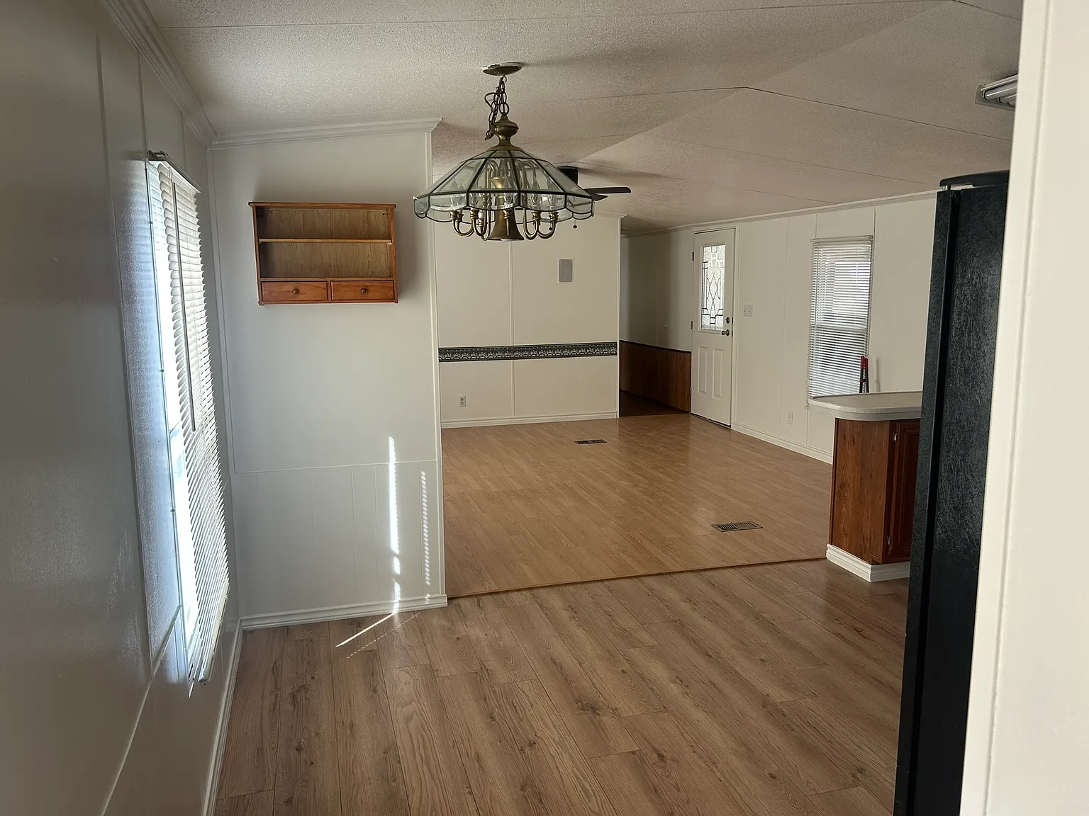 3 bed, 1216 sqft, $995 — Photo 4