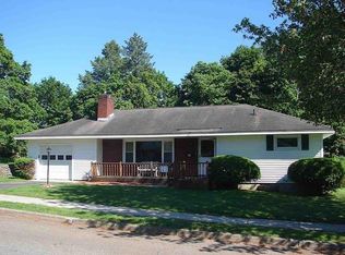 41 Killarney Dr, Burlington, VT 05408