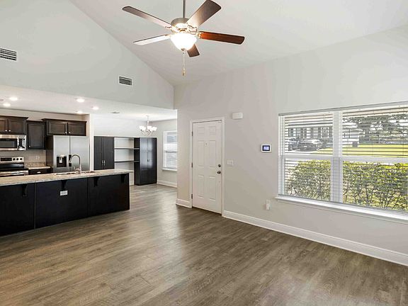 5th image of 6263 Cardinal Cove Ln