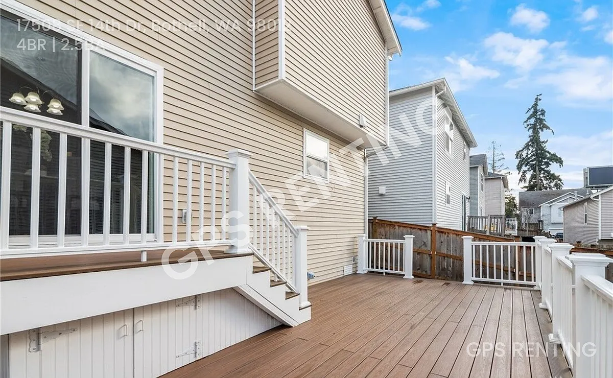 Building Photo - 17508 14th Dr SE