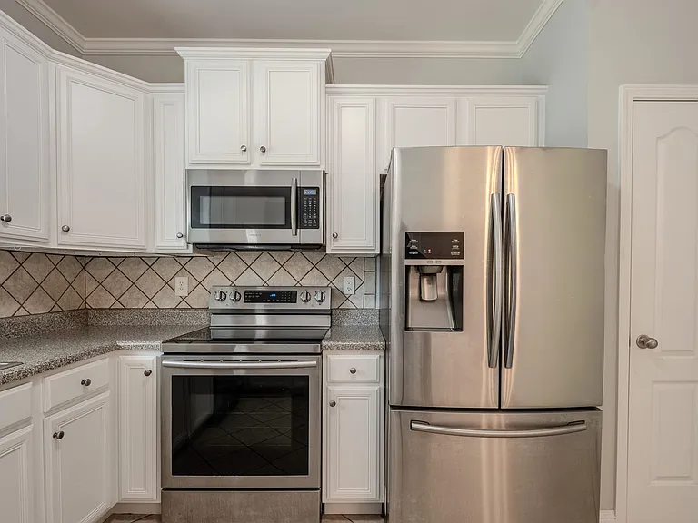 259 Oconee River Cir — Photo 6