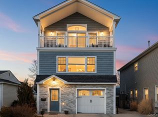 24 North Blvd, East Rockaway, NY 11518