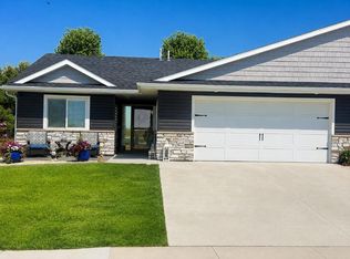 306 11th St N, Goodhue, MN 55027