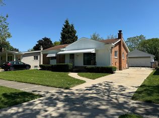 7440 Amboy St, Dearborn Heights, MI 48127