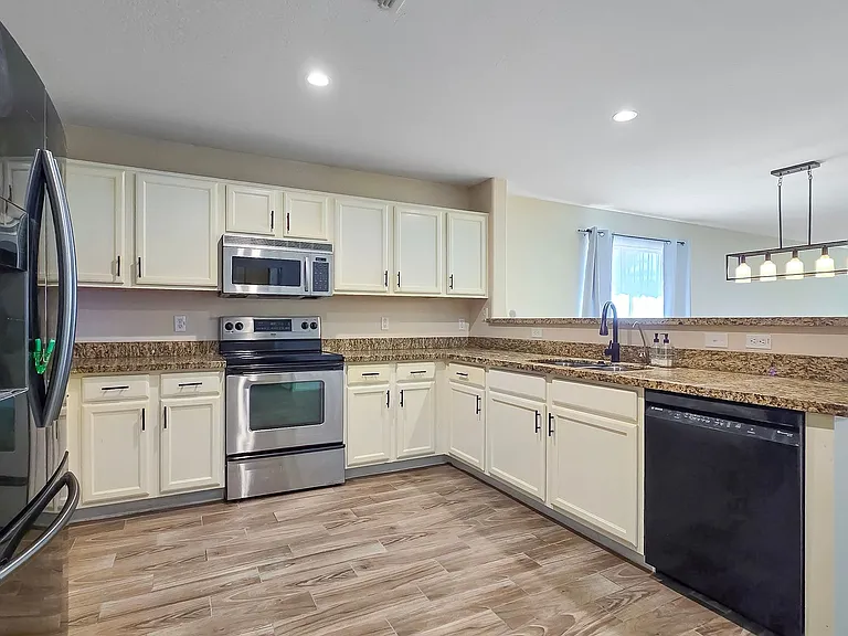 25673 W Northern Lights Way — Photo 11