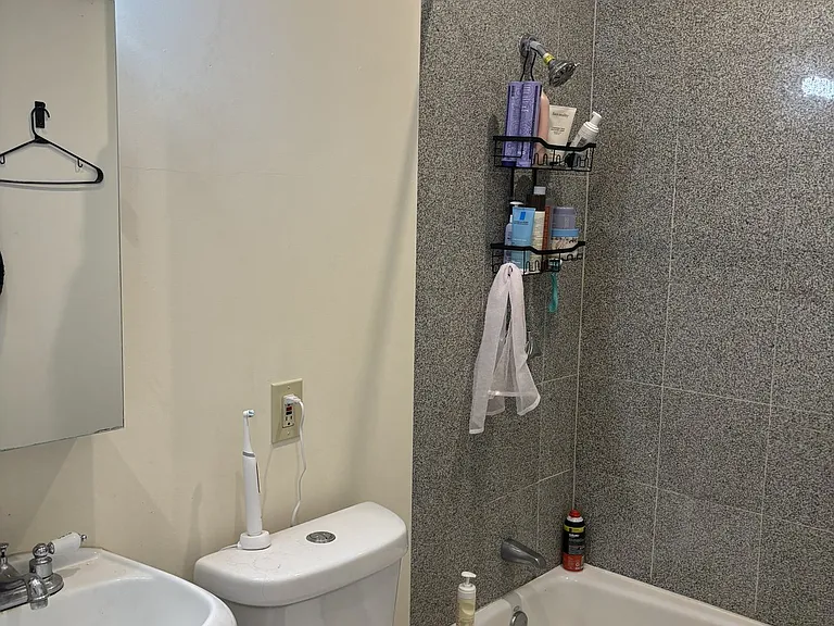 17 Cortes St #5 — Photo 8