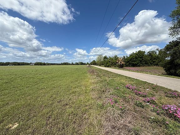 3rd image of  NW 165th St