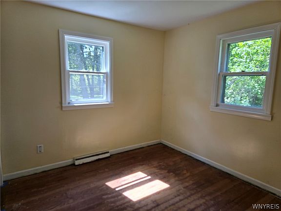 5th image of 8710 Coleman Rd