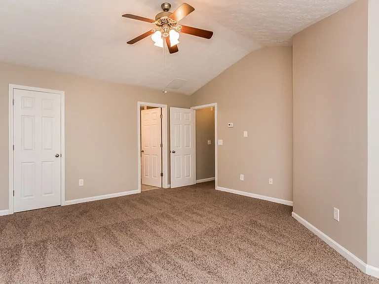 398 Glenleigh Dr — Photo 9