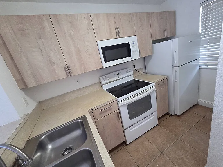 7989 NW 8th St #108D — Photo 5