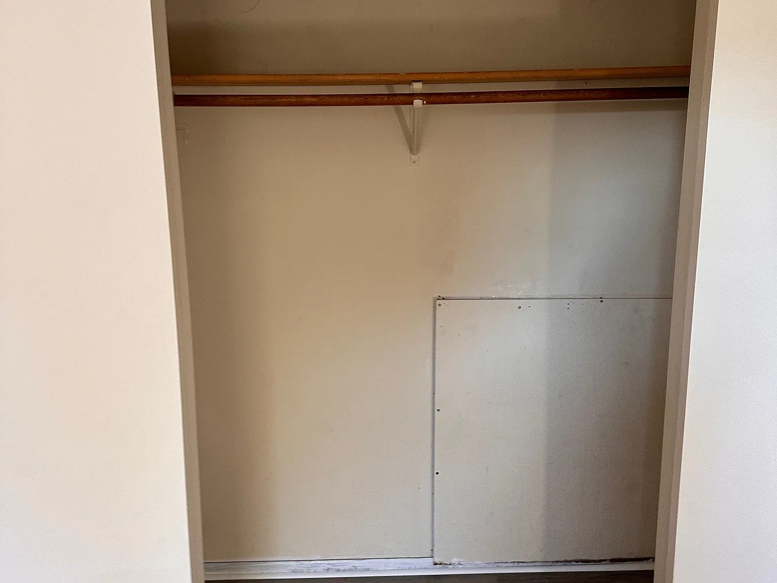 2 bed, 1.0 bath, 814 sqft, $975 — Photo 4
