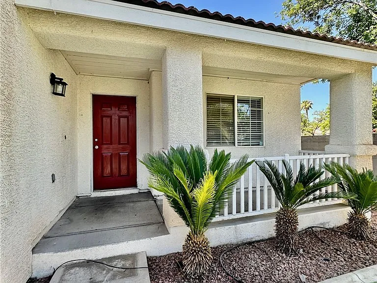 7851 Meandering Path Ave — Photo 3