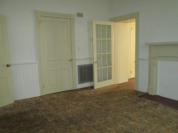 5th image of 1359 N Main St APT B