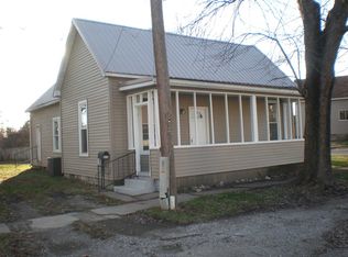 122 W Elm St, Oakland City, IN