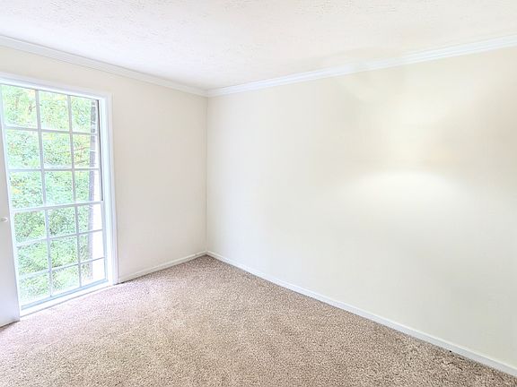 2nd image of 5480 NE Chemin De Vie