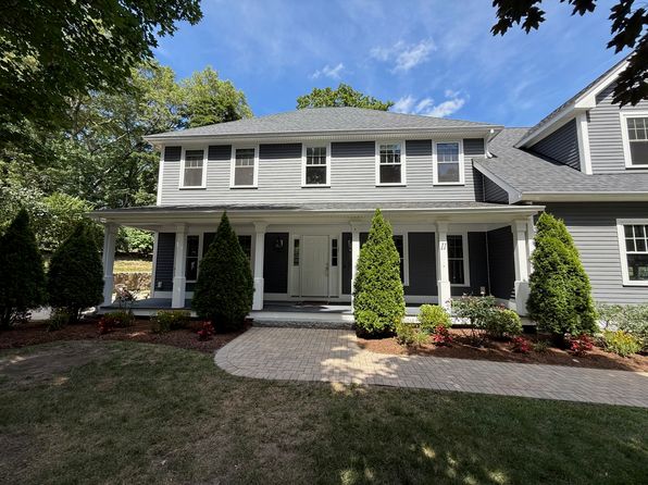 11 Pleasant St