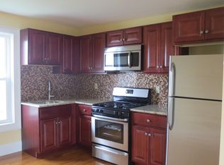 123 Davis St #2, Fall River, MA 02720