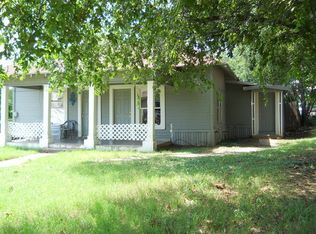 208 Graham St #208B-G, Cleburne, TX 76033