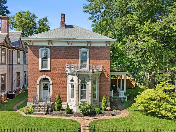 18 Martin Pl, Franklin, IN 46131
