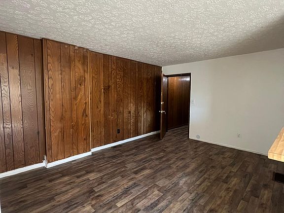4th image of 6011 Vine St #2