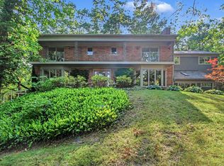 432 Riverview Dr, Ann Arbor, MI 48104