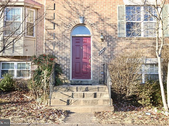 3rd image of 5458 Middlebourne Ln