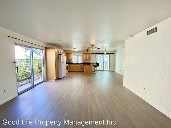 3rd image of 831 Osage St
