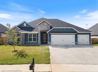 1201 Red Maple St, Centerton, AR 72719