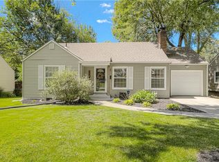 5308 Rosewood Dr, Roeland Park, KS 66205