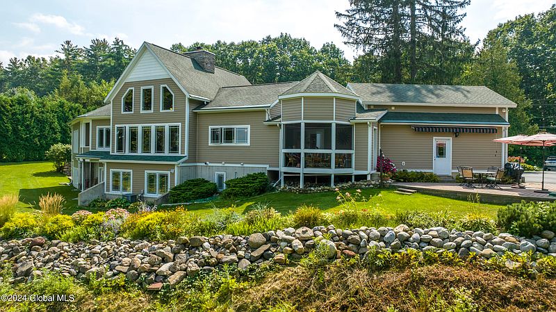 2nd image of 451 Crescent Avenue