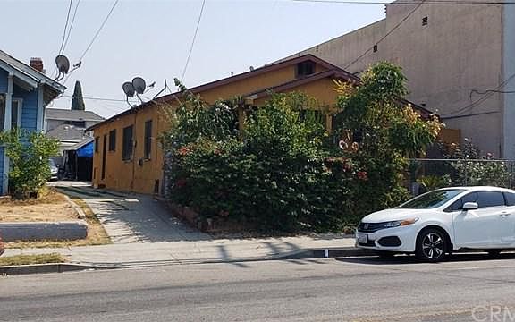 2nd image of 1146 S Normandie Ave