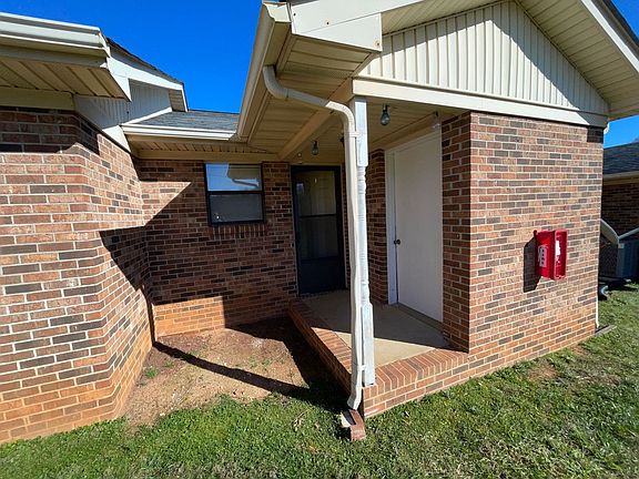 3rd image of 1200 E Academy St APT 9