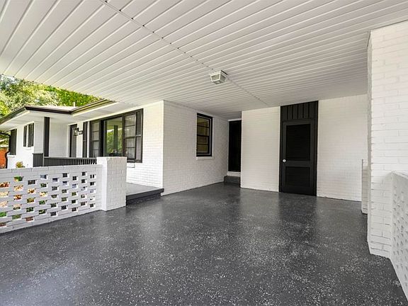 3rd image of 2318 Green Forrest Dr