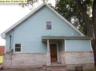 2233 Dewey Ave, Granite City, IL 62040