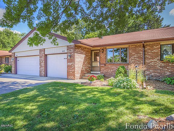 2nd image of 665 Amberwood Dr SW