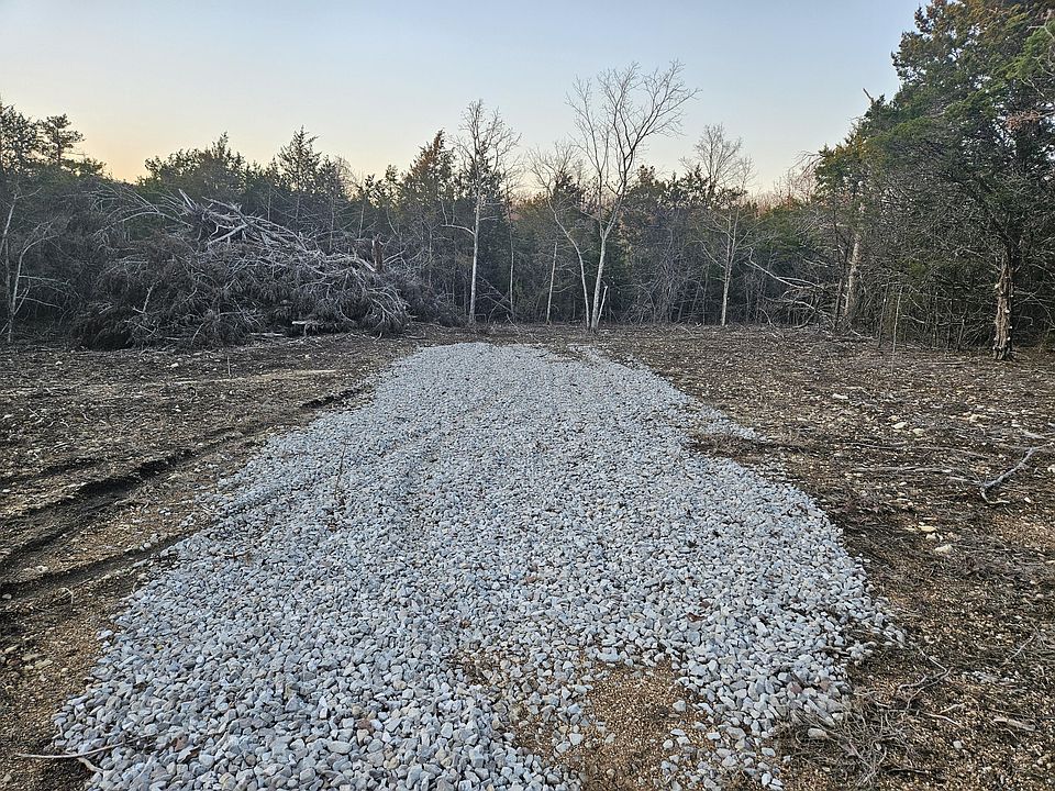 2nd image of 515 Deer Run Avenue
