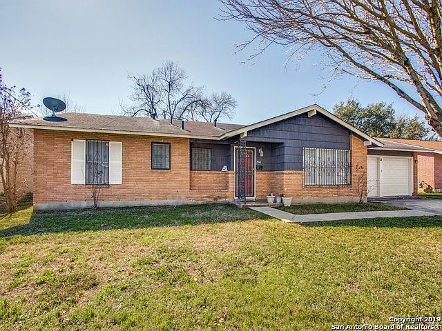 1st image of 2518 Stratford Ct